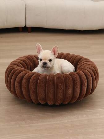 1个加厚毛绒宠物床，温暖舒适，适合小型、中型和大型宠物，室内使用。