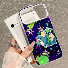 La funda para teléfono con espejo y diseño de aventura galáctica presenta divertidos extraterrestres, tiburones y adorables criaturas sobre un vibrante fondo estrellado. Compatible con  17,  16 Pro Max,  15 Pro Max,  13 y  12. Fabricada en TPU resistente para una protección óptima contra golpes y caídas. Un regalo fantástico para niños, amigos o cualquier persona que ame los diseños originales, perfecta para cumpleaños, fiestas o simplemente porque sí. - Plateado - Ver 5