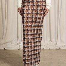 Women's Elegant Houndstooth/Argyle Plaid Skirt, Structured Fit, Machine Washable & Dry Cleanable, For Semi-Formal & Casual Wear, Brown/Beige/Tan, Winter Pants-Like Skirt, Versatile Fall/Winter Outfit (No Sheer Layers) - 卡其色 - 查看 1