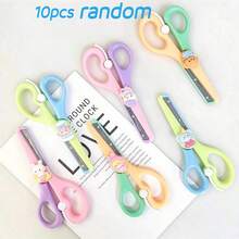 Tesoura de plástico fofa com desenho animado (1 unidade), ideal para trabalhos manuais de estudantes, escritório ou atividades de recorte de papel. Possui ponta arredondada e é perfeita para crianças. - Multicolorido - Ver 10