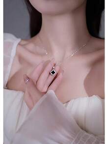 2026 Explosive Sweet And Simple Clover Necklace Women's Versatile Stainless Steel Necklace Versatile Clavicle Chain Necklace - Four-leaf Clover - View 3