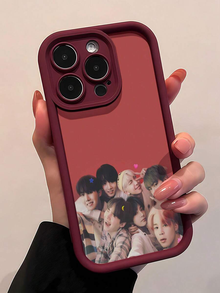 Siete hombres sonrientes con adorables pegatinas. Esta elegante funda es compatible con los modelos  16, 15, 14 Pro Max, 13, 12, 11, XR y XS Plus. Fabricada en silicona TPU, ofrece protección contra golpes y caídas, además de una sensación superior. Es un regalo ideal para familiares, amigos y seres queridos, y una opción perfecta para Navidad. - Burdeos - Ver 1