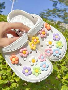 Set da 16 pezzi di decorazioni floreali colorate per scarpe, adatte per scarpe con fori, scarpe da giardino, scarpe da spiaggia, accessori fai-da-te, fermagli a forma di fiore per scarpe - Multicolore - Visualizzare 1