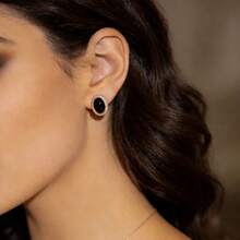 1 Pair Black Agate Oval Metal Stud Earrings Valentine's Day Date Retro Hepburn Style Temperament Earrings - Gold - View 4