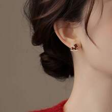 1对喜庆红色幸运马耳钉 - 紅色 - 查看 6