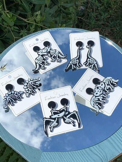 1 Pair Acrylic Dinosaur Skeleton Earrings - Exaggerated Retro Scientific Style, Creative Niche Quirky Geometric Earrings, Suitable For Daily Wear