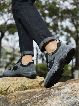 46码男士黑色徒步鞋，轻便软底防滑户外运动鞋，低帮系带登山靴