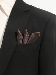 1条男士时尚休闲纯色口袋方巾，用途广泛，可搭配领带、参加派对、旅行等。