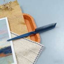 1 pièce Peigne à queue pointue en plastique, peigne de coiffure pour cheveux longs et courts, accessoire de coiffure à dents denses pour femmes, kit de coiffure, kit d'outils de coiffure pour salon de coiffure, beauté à domicile, voyage essentiel, produits capillaires, soins capillaires, brosse à cheveux, accessoires capillaires - Multicolore - Voir 7