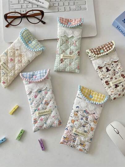 Cute Quilted Eyeglass Case, Suitable For Girls/Women Travel Fashion Glasses Bag, Teens Eyeglasses Storage Pouch, Fashion Portable Eyewear Case, Handbag Eyeglasses Organizer Bag, Shiny Eyeglass Box For Girls, Kawaii Fashion Glasses Bag, Student Eyeglasses Storage Pouch, Essential Travel Quilted Eyeglass Case