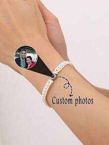 1件定制圆形投影照片手链，可调节投影情侣手链，适合女性、情侣、家庭佩戴，用于照片留念，是节日日常佩戴的个性化礼物，也适合舞蹈、高中生、大学生、新生佩戴。 - 彩色 - 查看 3