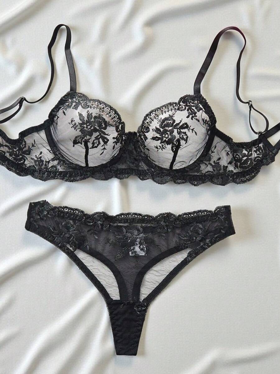 Bisouelle Style Dream 两件套女士性感内衣套装，黑色网纱花卉刺绣钢圈文胸搭配可调节内裤和透明丁字裤 - 黑色 - 查看 1