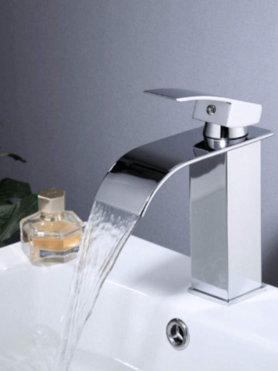 1 pièce Robinet cascade noir mat en acier inoxydable, robinet de lavabo de salle de bain à trou unique pour évier froid et chaud, robinet de camping-car, robinet cascade personnalisé, excellent cadeau pour Halloween, accessoires de salle de bain de Noël, outils de salle de bain - Chrome argenté - Voir 1