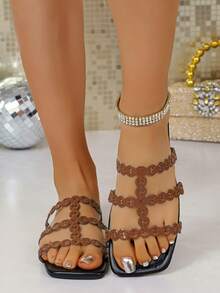 Nuevas sandalias de playa retro versátiles y elegantes de moda para el verano, cómodas zapatillas planas, zapatos de vacaciones con forma de H - Marrón - Ver 4
