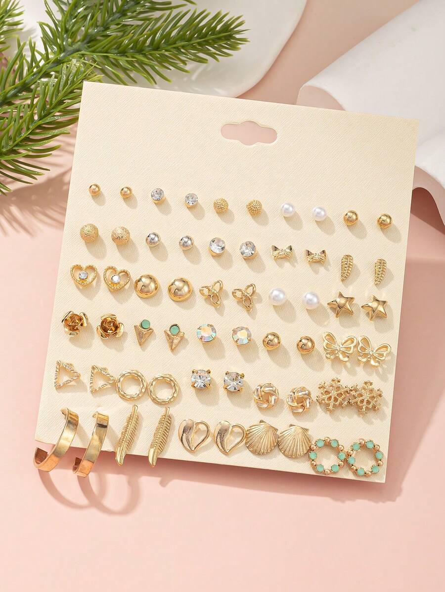 30 paires d'assortiment de boucles d'oreilles à tige minimalistes en forme de coquillage, cœur et étoile. Polyvalentes pour le quotidien, les tenues décontractées et professionnelles