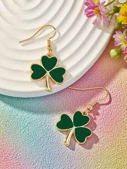 1 Pair Fashionable Heart-Shaped Lucky Clover Earrings, Gift For Women On St. Patrick's Day And Valentine's Day