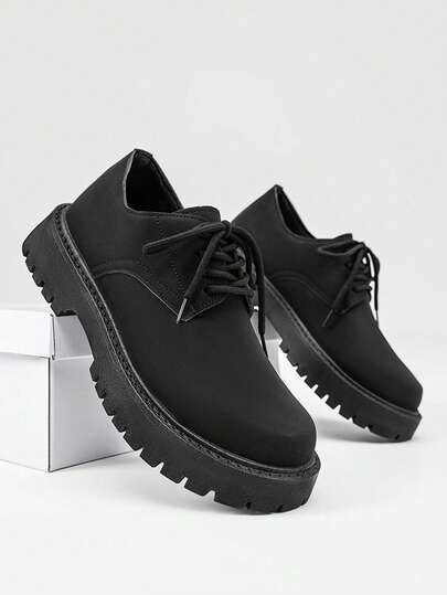 复古英伦风休闲皮鞋，男士户外耐磨厚底踝靴