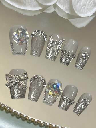 10 piezas de uñas de metal en forma de ataúd estilo Y2K hechas a mano, con decoración elegante de mariposa de cristal de fantasía en degradado, adecuadas para el Día de San Valentín, festivales de música, fiestas, uso diario, reutilizables con pegamento de uñas y lima incluidos