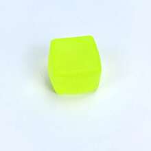 减压魔方——一款手持桌面玩具，有效缓解焦虑。采用超强回弹可挤压材料制成，保持立方体形状。是课堂奖励、派对礼品和节日礼物的理想之选——生日礼物、圣诞礼物、万圣节礼物、完美礼物、文具。