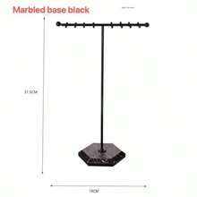 1个优雅双层首饰展示架，家用桌面托盘式首饰收纳架，双排16钩项链展示架，金属T型耳环收纳架，适用于项链/手链的收纳和展示，包含一个用于放置戒指/耳环的白色金属托盘，空间宽敞，易于组装，白金配色，是情人节和化妆间装饰的绝佳礼物。 - 彩色 - 查看 9