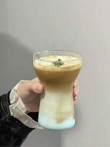 1个耐冷玻璃杯 - 这款多功能创意玻璃杯采用锥形设计，使其具有耐冷耐热的特性。适用于冰饮、果汁、牛奶、布丁、威士忌、啤酒、鸡尾酒等，是节日派对、冷热饮品、家居装饰、酒吧和餐厅的理想之选。它非常适合家庭、厨房和办公室使用，同时也是一件时尚的装饰品。 - 彩色 - 查看 6