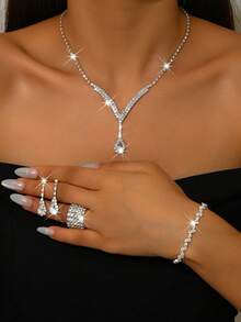 5pcs/Set Fashionable Black Jewelry Set - Necklace, Earrings, Bracelet, Elastic Ring