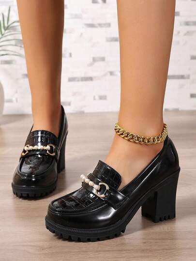 Nouvelles mocassins à bout rond avec talon compensé, chaussures de travail à talon haut , chaussures casual à semelle souple, chaussures casual confortables de style campus à bout carré avec chaîne de perles, couleur unie
