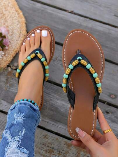 2026春夏新款女士平底凉鞋，休闲平底拖鞋，串珠设计，露趾夏季人字拖，波西米亚风格，舒适时尚，休闲百搭，设计精美，是理想的情人节礼物