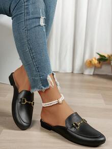 Women's Closed Toe Slip-On Sandals, Fashion Small Metal Chain Hollow Slippers, Non-Slip Outdoor Slides - Black - View 4