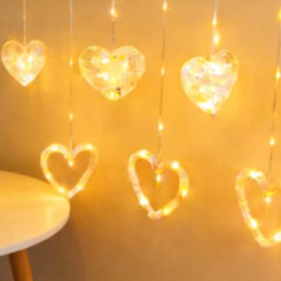 3米110颗LED心形串灯，适用于情人节、母亲节、婚礼、家居、派对装饰，可用于卧室、客厅、阳台、派对场景。USB供电。