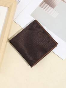 1条男士时尚休闲纯色口袋方巾，用途广泛，可搭配领带、参加派对、旅行等。