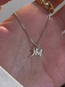 1 chiếc mặt dây chuyền mini sang trọng, độc đáo, đính đá Zirconia hình mặt trăng và chữ cái đầu tên từ A đến Z, làm bằng thép không gỉ màu bạc, thích hợp làm quà tặng cho nữ, lý tưởng cho bạn gái, mẹ, gia đình, bạn bè, nhân dịp kỷ niệm, ngày Valentine, sinh nhật. - Bạc - Xem 1