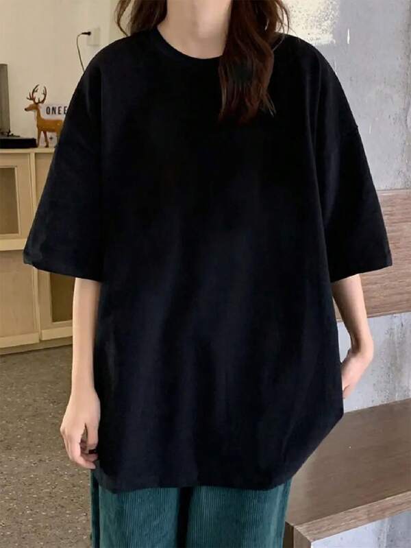 女士休闲宽松纯黑色短袖T恤，百搭舒适，适合日常穿着，春夏皆宜