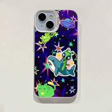 La funda para teléfono con espejo y diseño de aventura galáctica presenta divertidos extraterrestres, tiburones y adorables criaturas sobre un vibrante fondo estrellado. Compatible con  17,  16 Pro Max,  15 Pro Max,  13 y  12. Fabricada en TPU resistente para una protección óptima contra golpes y caídas. Un regalo fantástico para niños, amigos o cualquier persona que ame los diseños originales, perfecta para cumpleaños, fiestas o simplemente porque sí. - Plateado - Ver 2