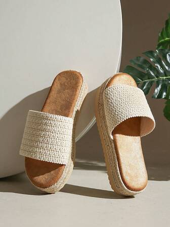 Women's Round Toe Thick Sole Woven Comfortable Summer Vacation Beach Casual Slippers