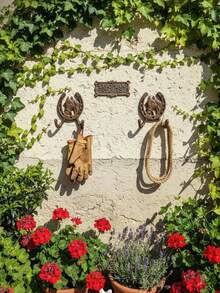 1个复古铁艺马头壁钩，做旧乡村风格，配有安装螺丝，坚固耐用，可悬挂外套、钥匙、毛巾、帽子，农舍风格家居装饰，是室内和玄关的理想节日礼物。 - 彩色 - 查看 10