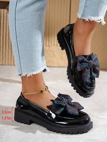 女士舒适套脚真皮乐福鞋，粗跟圆头厚底牛津鞋，复古蝴蝶装饰厚底鞋，适合音乐节、万圣节、圣诞节等场合。