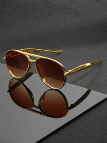 一副男士新款椭圆形休闲时尚眼镜，适合搭配时尚服饰、驾驶、街头摄影，让你成为众人瞩目的焦点 - 彩色 - 查看 2