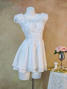 Elegant Casual Ruched Bust Vintage French Style Off-Shoulder Tiered Chiffon Dress, Suitable For Spring/Summer, Vacation, Wedding, Daily Wear, Travel, Stage Performance, Airport, Beach - White - View 2
