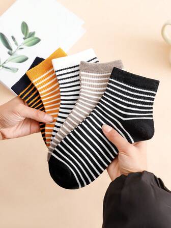 5双装女士简约条纹休闲运动短袜