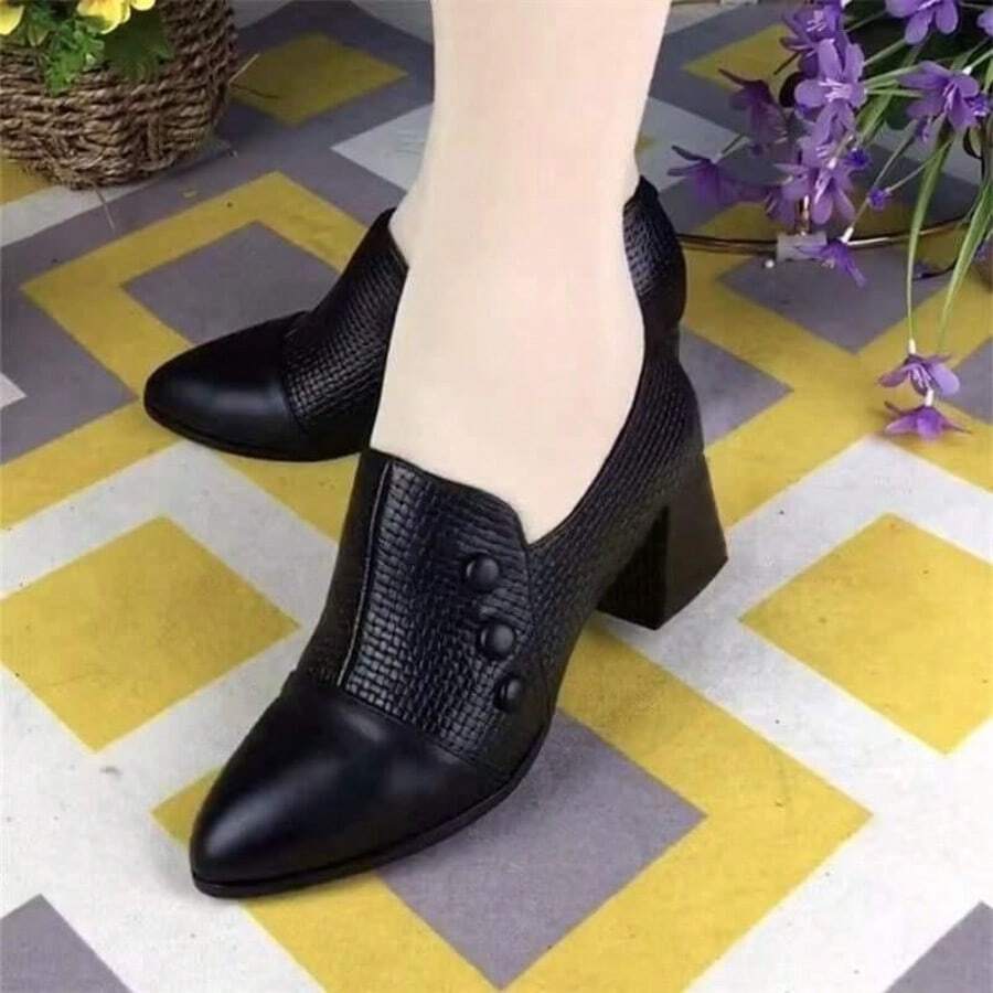 Women Pumps - Black - View 1