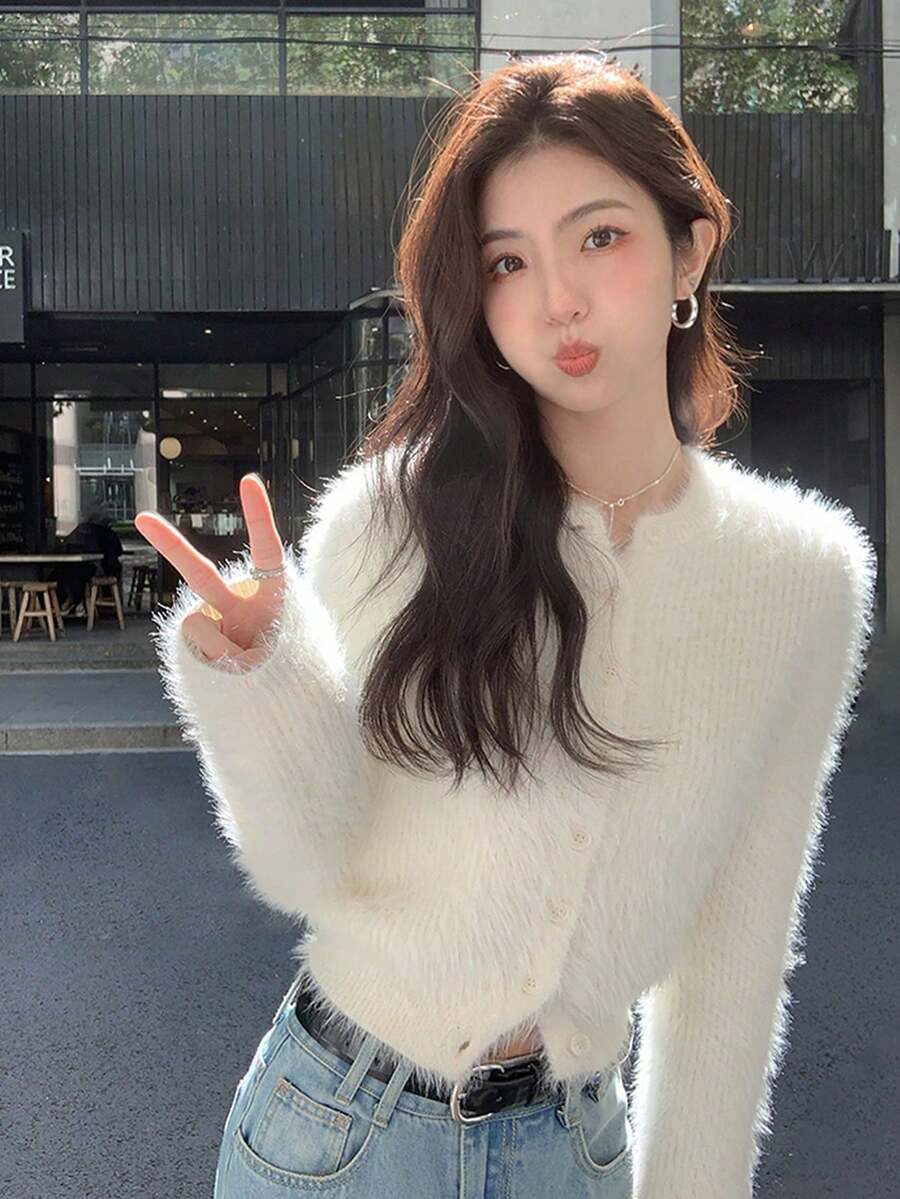 女士圆领开衫毛衣，秋冬新款，娇小休闲叠穿上衣 - 杏色 - 查看 1