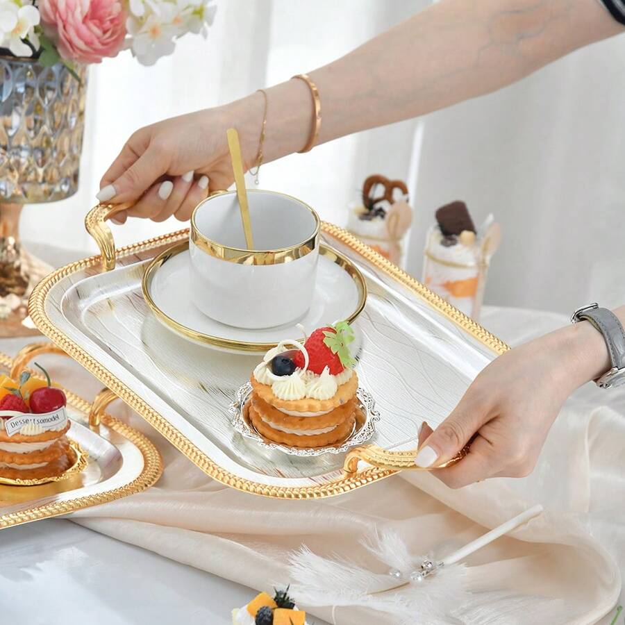 Khay kim loại hai tông màu sang trọng, viền vàng, thích hợp cho bàn ăn/đám cưới/kệ trưng bày, trang trí nhà cửa cao cấp lấy cảm hứng từ thiên nhiên, khay hình chữ nhật trang trí phong cách retro có tay cầm, trang trí tiệc tùng và khay phục vụ, khay phục vụ lễ cưới gia đình, khay đựng đồ trang điểm và trang sức. - Nhiều màu - Xem 1