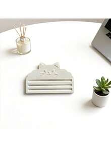 猫粮挤压器 - 高效挤出袋装猫粮，亦可用作牙膏挤压器，最大限度利用剩余量，确保零浪费。专为注重清洁喂食和操作便捷的猫主人设计。这款挤压器适用于各种猫粮袋，易于清洁，保持卫生，亦可用作浴室牙膏清洁剂。 - 多色 - 查看 6