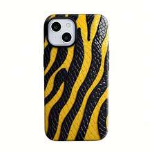 Funda para teléfono con textura de rayas de tigre y efecto espejo. Presenta un diseño llamativo con llamativas rayas negras y amarillas. Compatible con  17,  16 Pro Max,  15 Pro Max,  13 y  12. Fabricada en TPU resistente, garantiza una excelente protección contra golpes y caídas. Un regalo fantástico para familiares, amigos, cumpleaños, festividades y cualquier ocasión especial. - Blanco - Ver 2