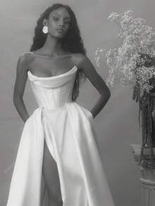 Vintage Sweetheart Satin Wedding Gown Strapless High Slit A Line Pleat Wedding Dress,Registry Office Dresses Bridal Fashion,Evening Party Dress Birthday Party Dress Country Wedding,Romantic Church Ceremony Wedding Dress,Suitable For Wedding,Dating,Party,Singles' Party,Vacation,Formal Occasions,Dinner Dress,Prom Dress,Homecoming Dess,Cocktail Party,Wedding Guest Dress,Graduation - 白色 - 查看 2