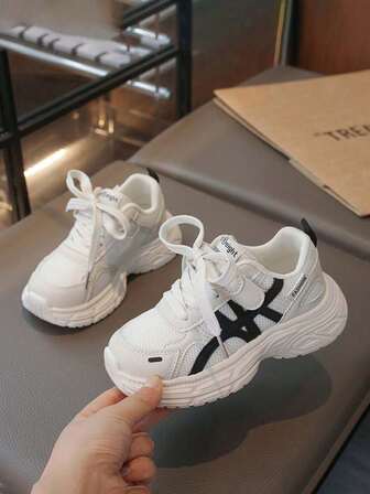 1 par de zapatos deportivos transpirables de malla con suela blanda y antideslizante para niños, zapatos para caminar para niños pequeños, zapatillas versátiles para uso casual y correr al aire libre para niños y niñas, adecuados para primavera, verano, otoño e invierno