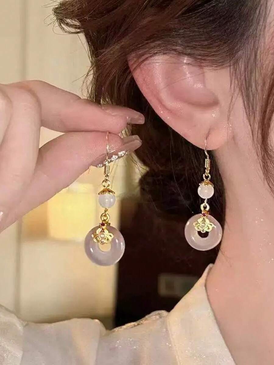 一对中国风粉色吉祥结耳环，优雅高端耳钩，适合宴会佩戴