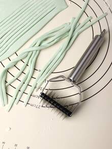 1pc Stainless Steel Creative Kitchen Baking Tool Set, Pasta Cutter With Handle, Household Single Wheel Pasta Roller, Manual Pasta Maker, 5-Wheel Meat Tenderizer, Pizza Cutter Wheel, Multi-Function Pasta Cutter - Multicolor - View 4