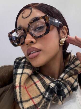 2026 neue polygonale Nicht-Rezept-Brillen für Frauen, retro-chic europäischer und amerikanischer Stil